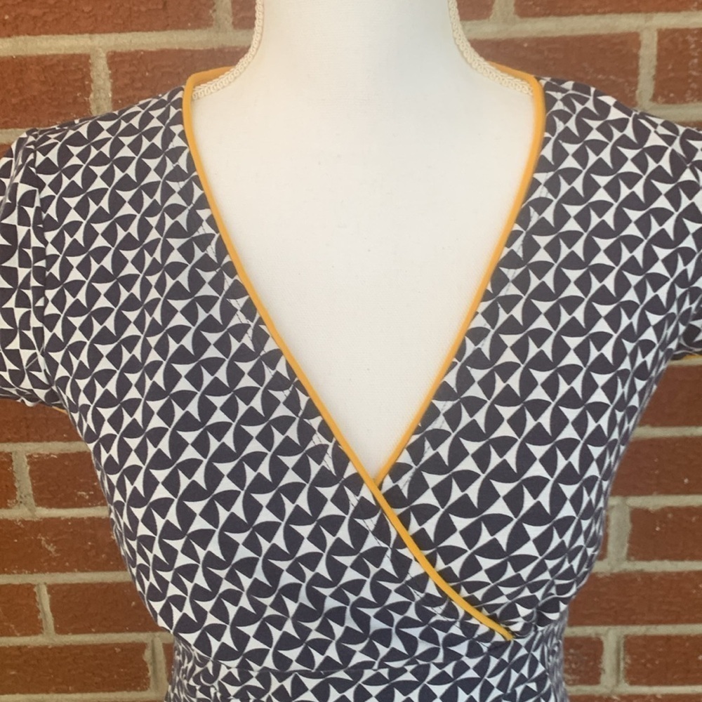 Boden navy and white dress>> original price 33.00! - Picture 2 of 6